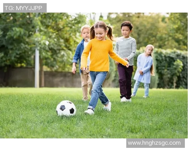 创意无限头发足球造型让你在球场上成为焦点的时尚选择