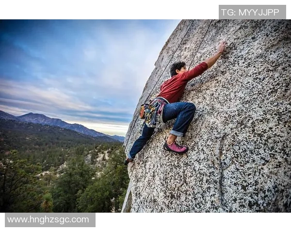 北京攀岩队的边路渗透策略与攀岩热点分析探讨